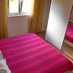 דירה Dita נין