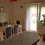 דירה Dita נין
