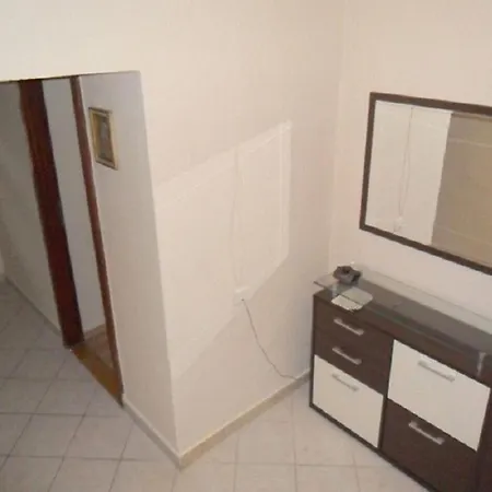 Dita Apartman Nin