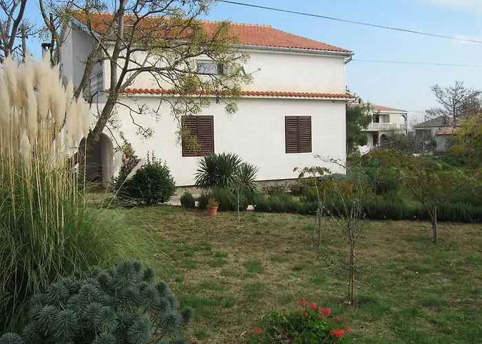 דירה Dita נין